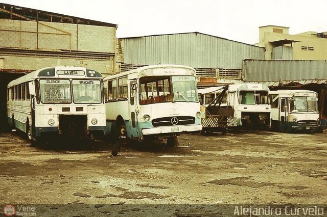 DC - Colectivos El Tiempo Garaje  por Alejandro Curvelo