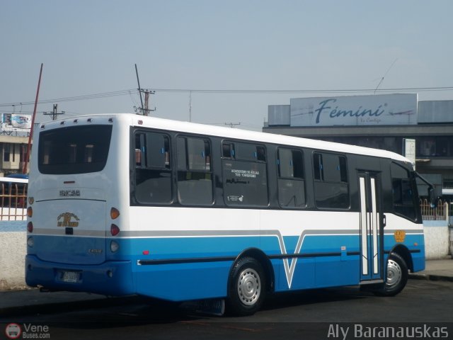 U.C. 23 de Enero 160 por Aly Baranauskas