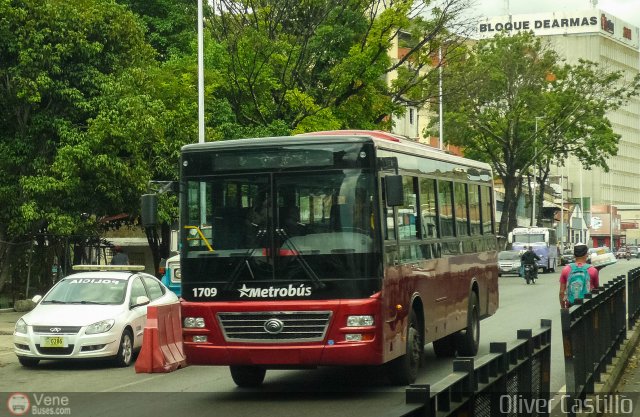 Metrobus Caracas 1709 por Oliver Castillo