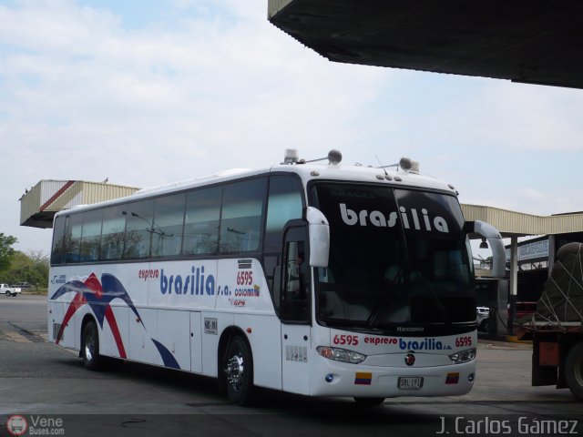 Expreso Brasilia 6595 por J. Carlos Gmez