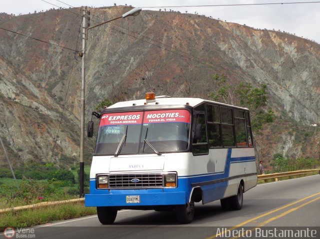 Expresos Mocot�es 03 por Alberto Bustamante