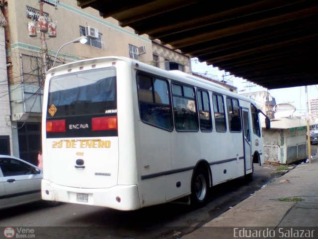 U.C. 23 de Enero 438 por Eduardo Salazar