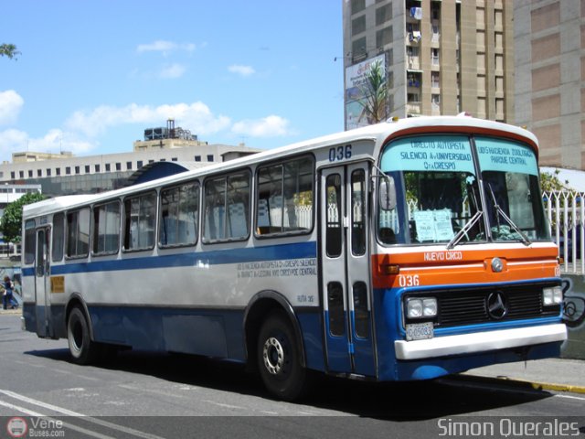 DC - Autobuses de Antimano 036 por Alejandro Curvelo