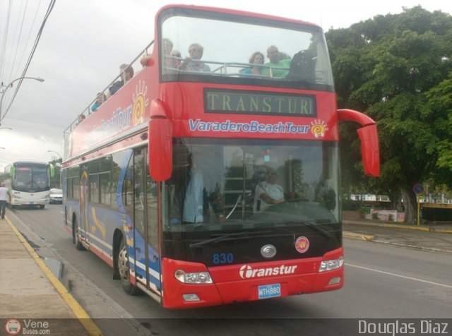 Transtur S.A. 830 por Alejandro Curvelo