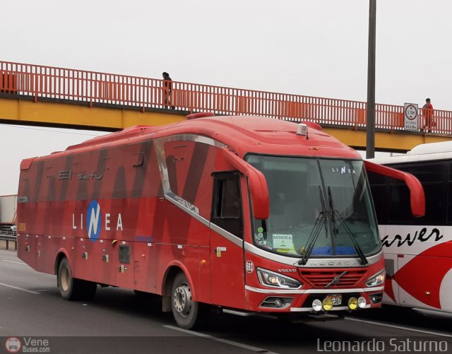 Transportes Lnea 693 por Leonardo Saturno