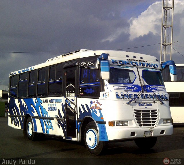 U.C. Línea Central 014 por Andy Pardo