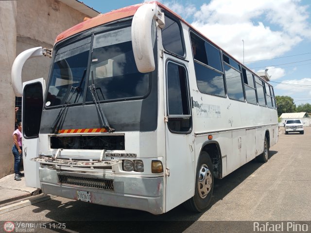 A.C. L�nea Francisco de Miranda 01 por Rafael Pino