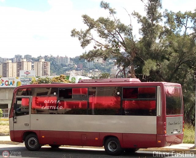 Cruceros Oriente Sur 120 por Oliver Castillo