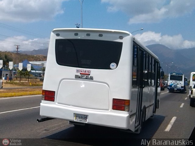 CA - Unin La Esmeralda 117 por Aly Baranauskas