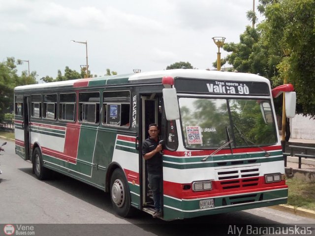 CA -  Transporte Valca 90 C.A. 24 por Aly Baranauskas