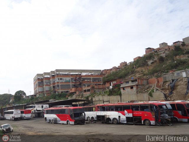 En Chiveras Abandonados Recuperaci�n Mercedes Benz por Waldir Mata