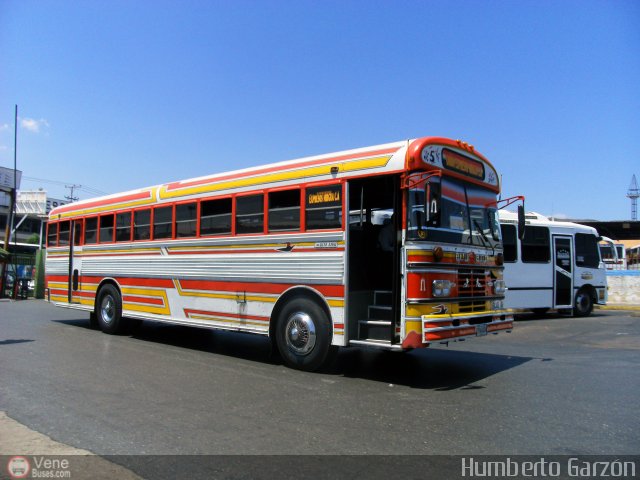 Expresos Nirgua 0035 por Humberto Garz�n