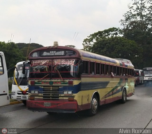 Cooperativa Carlos Arvelo 11 por Alvin Rondn