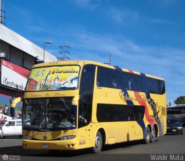 Expresos Los Llanos 045 por Waldir Mata