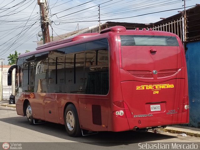 U.C. 23 de Enero 174 por Sebasti�n Mercado