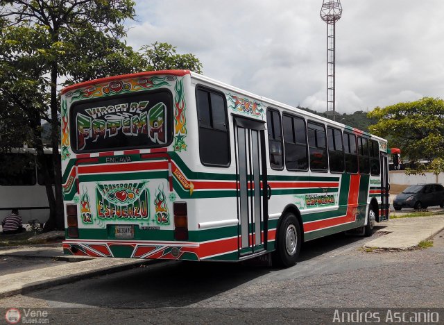 Transporte El Esfuerzo 12 por Andrs Ascanio