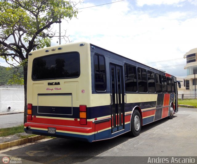 Transporte Unido 007 por Andrs Ascanio