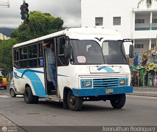 DC - U.C. Venezuela 322 por Jonnathan Rodr�guez