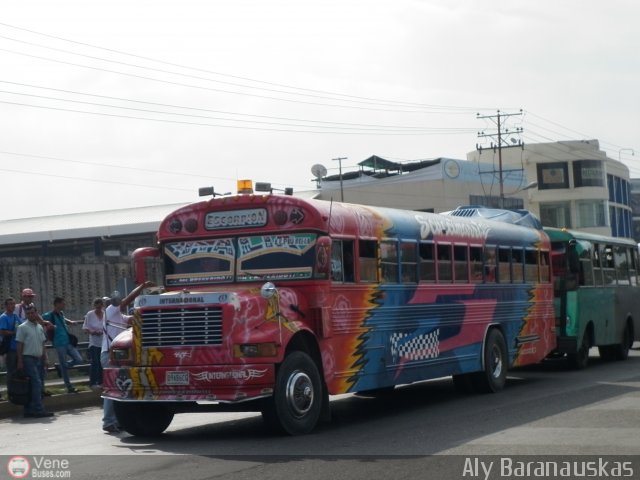 Lnea Boqueron 47 por Aly Baranauskas