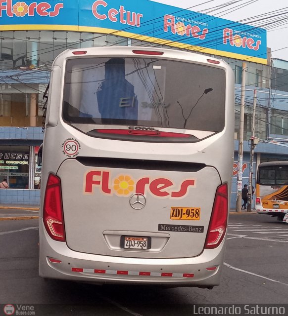 Transporte Flores Hermanos S.R.L 958 por Leonardo Saturno