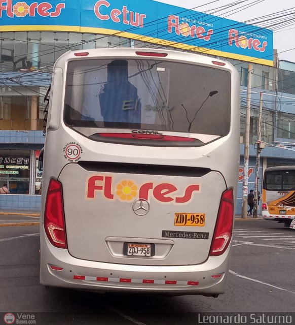 Transporte Flores Hermanos S.R.L 958, por Leonardo Saturno