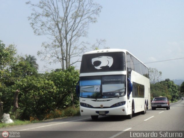 Expresos San Crist�bal 065 por Leonardo Saturno