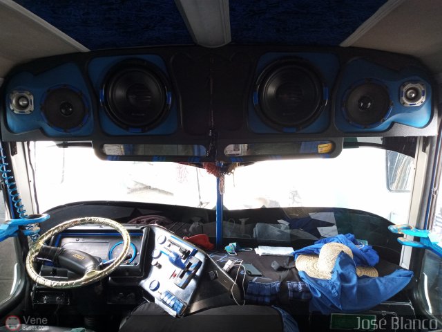 U.C. La Responsable S.C. 175 por Jos� Brice�o