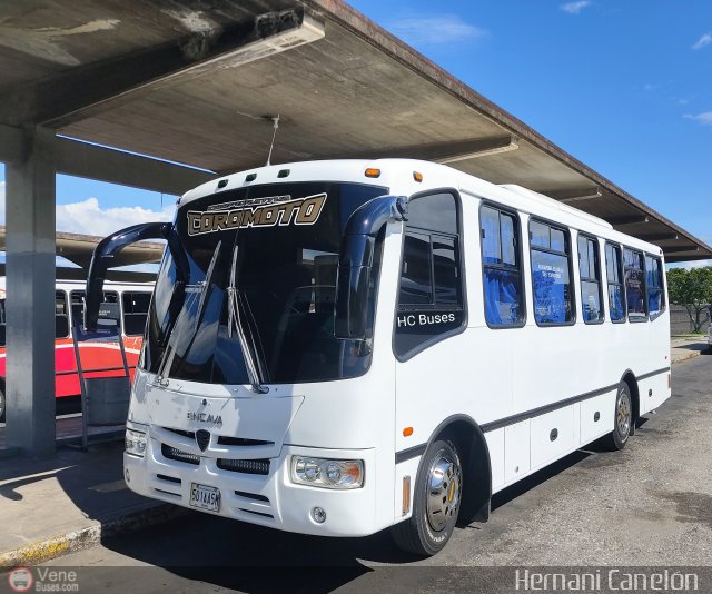 Coop. de Transporte Coromoto 17 por Alvin Rond�n