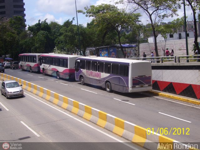 Garajes Paradas y Terminales Caracas por Alvin Rondn