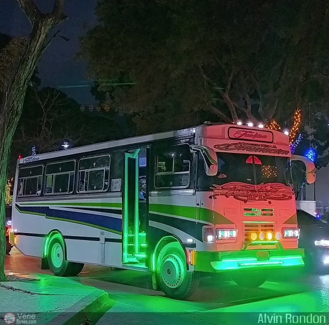 DC - Asoc. Cooperativa Carabobo Tiuna R.L. 139 por Alvin Rond�n