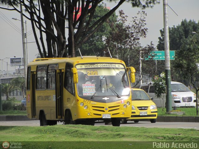 Particular o Desconocido 5771 por Pablo Acevedo