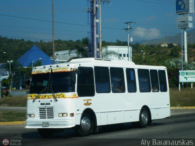 U.C. La Responsable S.C. 013 por Aly Baranauskas