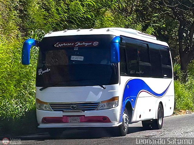 Expresos J�uregui 534 por Leonardo Saturno