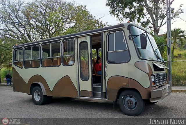TA - Lnea Unidad Vecinal 42 por Jerson Nova