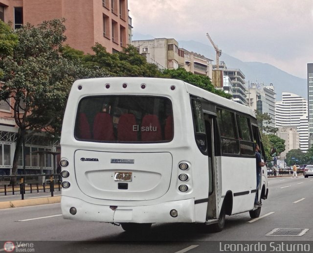 Particular o Desconocido 3714 por Leonardo Saturno