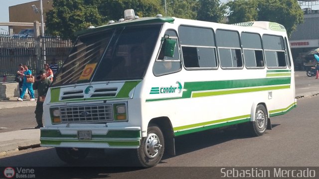 ZU - Micro 9 13 por Sebastián Mercado