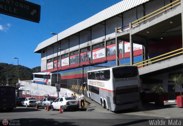 Garajes Paradas y Terminales Caracas por Waldir Mata