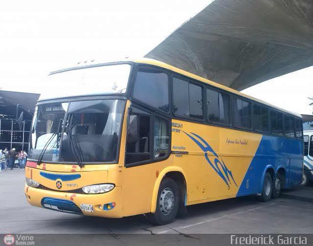 Expresos San Crist�bal 111 por C�sar Ram�rez