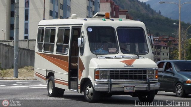 ME - Línea Los Chorros de Milla 010 por Leonardo Saturno