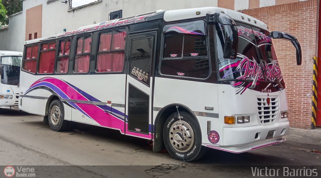 Organizaciones Unidas de C. Caracas - La Guaira 252 por V�ctor Barrios