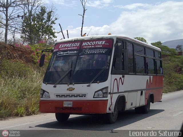 Expresos Mocotíes 11 por Leonardo Saturno
