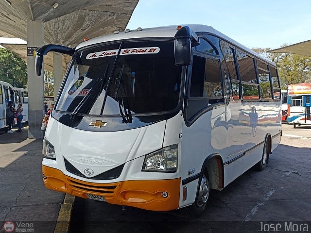 L�nea El Pi�al A.C. 21 por Jos� Mora