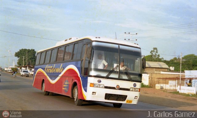 Expresos Occidente 137 por Pablo Acevedo