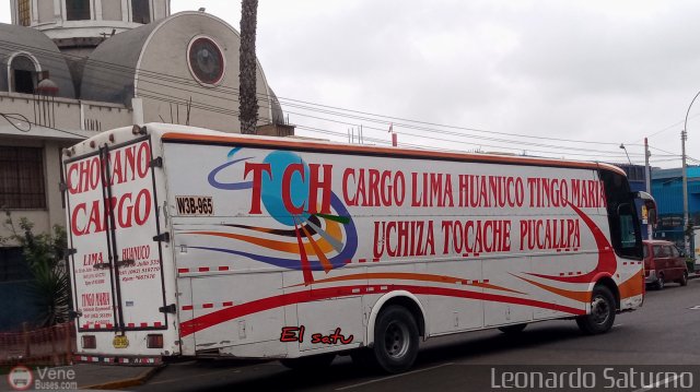 Turismo Chocano 965 por Leonardo Saturno