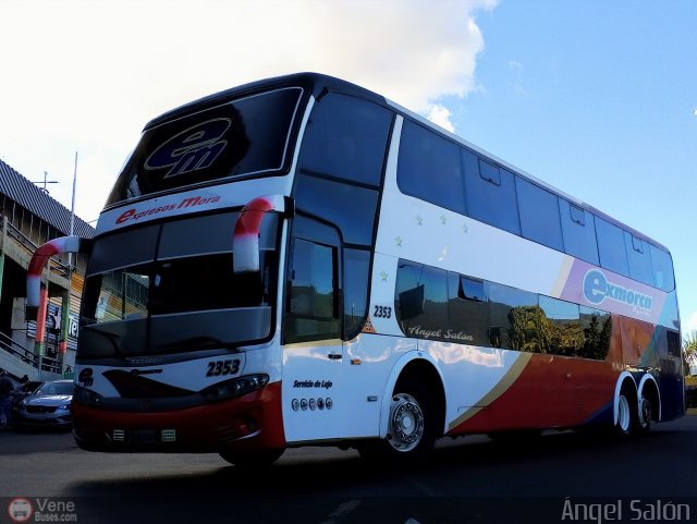 Expresos Mora 2353 por �ngel Sal�n