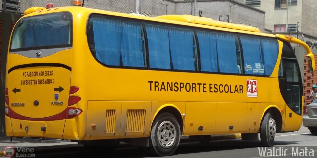 PDVSA Transporte Escolar 999 por Waldir Mata