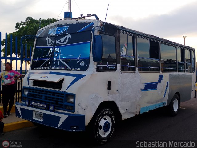 ZU - Los Claveles 94 por Sebasti�n Mercado