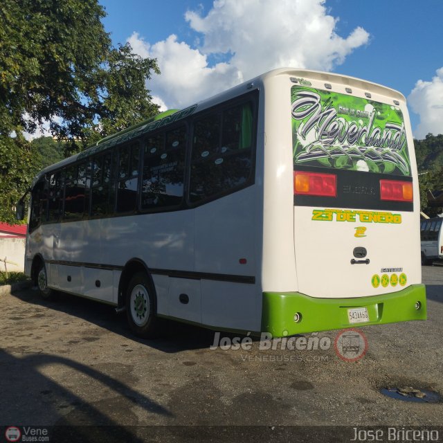 U.C. 23 de Enero 122 por Jos� Brice�o