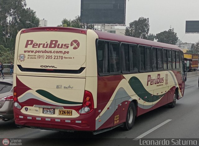 Empresa de Transporte Per� Bus S.A. 733 por Leonardo Saturno
