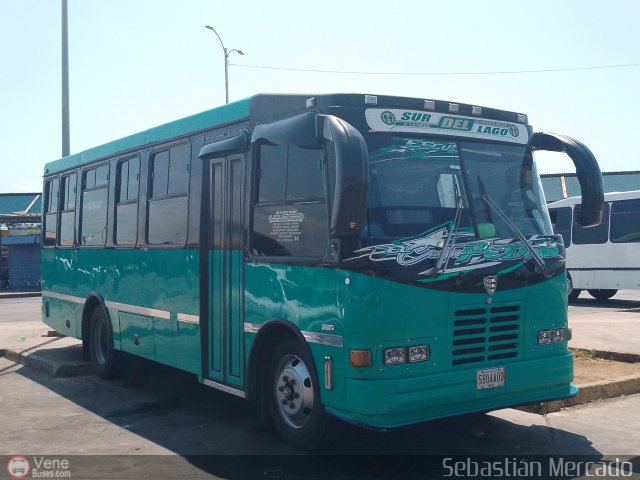 A.C. Sur del Lago R.L. 084 por Sebasti�n Mercado